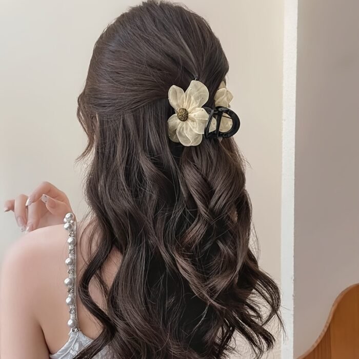 New Shark Clip Bubble High-end Hairpin with Water Flowers and Mesh for Women in Summer, Available in 3 Colors - Image 2