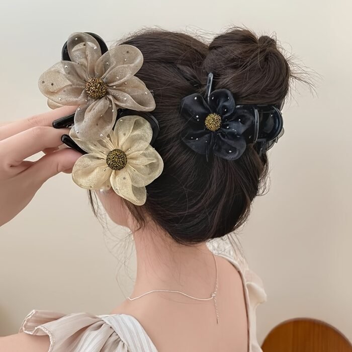 New Shark Clip Bubble High-end Hairpin with Water Flowers and Mesh for Women in Summer, Available in 3 Colors