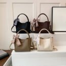 Retro Niche Scarf Handbag, Fashionable Simple Versatile Shoulder Bag for Daily Commute, Commuter Handbag | Retro Style Handbag | Polyester Lined Interior, Purse