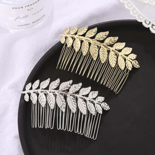 Elegant Leaf-Inspired Metal Hair Comb for Women - Vintage & Minimalist Style, Alloy, Monochrome with Intricate Leaf Design - Ideal for Bangs & Updos