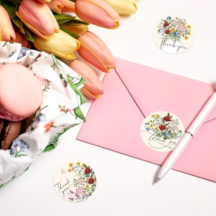 500 Stickers/Roll Small Floral Thank You Sticker Roll Round Sealed Sticker Gift Envelope Greeting Card Party DIY Decoration Supplies 8 Designs Colorful Flowers Self-adhesive Spring Flower Label Sticker PVC Non-dry Adhesive Wall Decal - Image 5