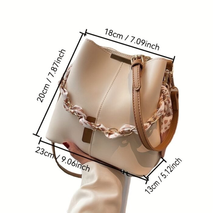 Korean Style Solid Color PVC Crossbody Bucket Bag with Adjustable Strap and Magnetic Closure, Minimalist Fashion Handbag for All Seasons - Image 4