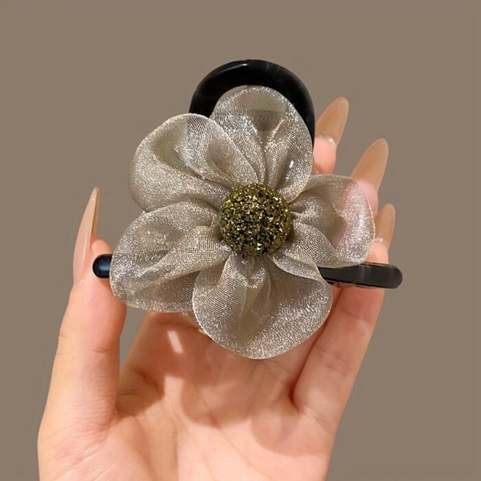 New Shark Clip Bubble High-end Hairpin with Water Flowers and Mesh for Women in Summer, Available in 3 Colors - Image 8