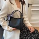 Retro Niche Scarf Handbag, Fashionable Simple Versatile Shoulder Bag for Daily Commute, Commuter Handbag | Retro Style Handbag | Polyester Lined Interior, Purse