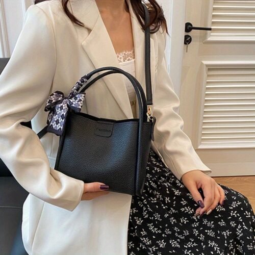 Retro Niche Scarf Handbag, Fashionable Simple Versatile Shoulder Bag for Daily Commute, Commuter Handbag | Retro Style Handbag | Polyester Lined Interior, Purse