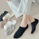 6 Pairs of Minimalist Solid Color Women's Invisible Boat Socks - Suitable for All Seasons
