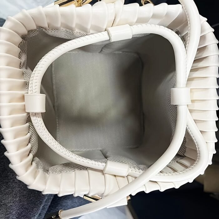 2024 Summer Women's White PU Pleated Bucket Crossbody Bag with Adjustable Golden-Tone Chain Strap & Drawstring Closure - Lightweight Portable Shoulder Bag for Casual & Formal Occasions, Small Crossbody Bag - Image 8