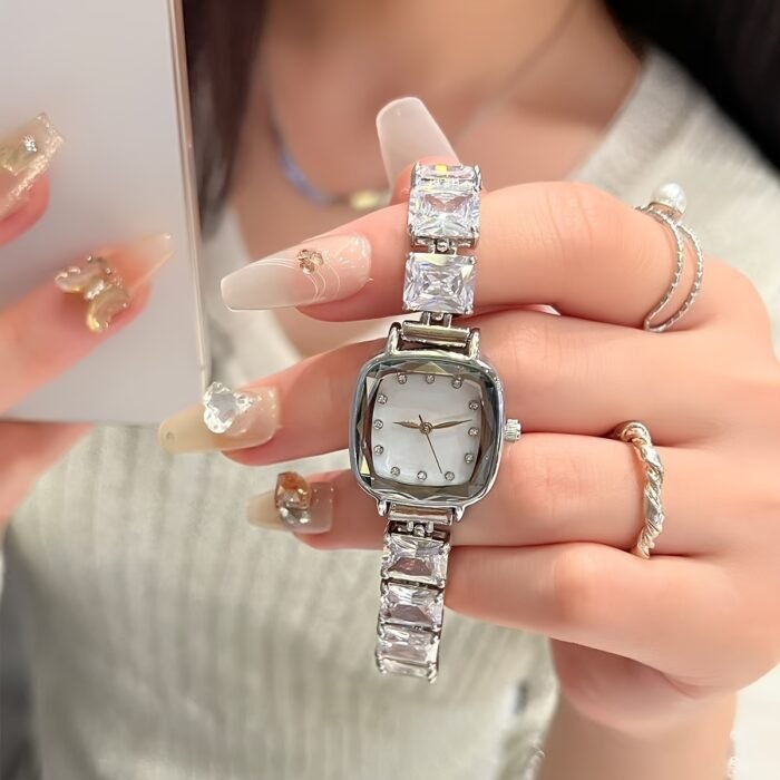Sparkling Rhinestone Square Women's Watch with Alloy Strap & Crescent Moon Clasp - Quartz Movement Casual Luxury Wristwatch for Everyday Elegance, Elegant Timepiece, Rhinestone Embellishments - Image 3