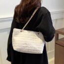 1pc Trendy Nylon Tote Bag with Chain Strap - Lightweight, Casual Style, Zipper Closure, Polyester Lined, Solid Color Shoulder Bag for Everyday Use, Everyday Shoulder Bag|Trendy Tote Bag|Zippered Closure, Small Tote Bag
