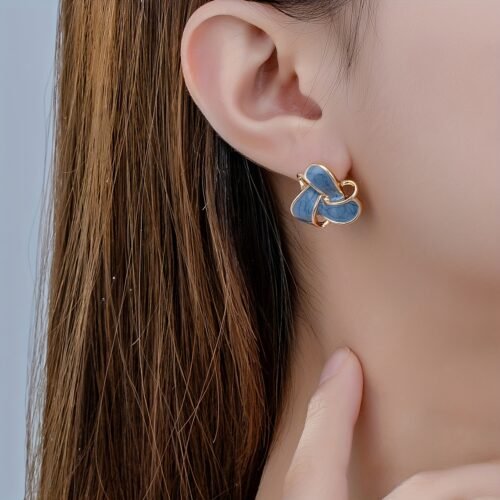 Elegant And Minimalist Style Purple Lilac Flower Enamel Drop Earrings Retro Palace Style Suitable For Daily Wearing Earrings Jewelry