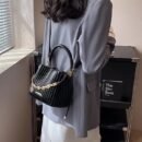 2024 Summer Women's White PU Pleated Bucket Crossbody Bag with Adjustable Golden-Tone Chain Strap & Drawstring Closure - Lightweight Portable Shoulder Bag for Casual & Formal Occasions, Small Crossbody Bag