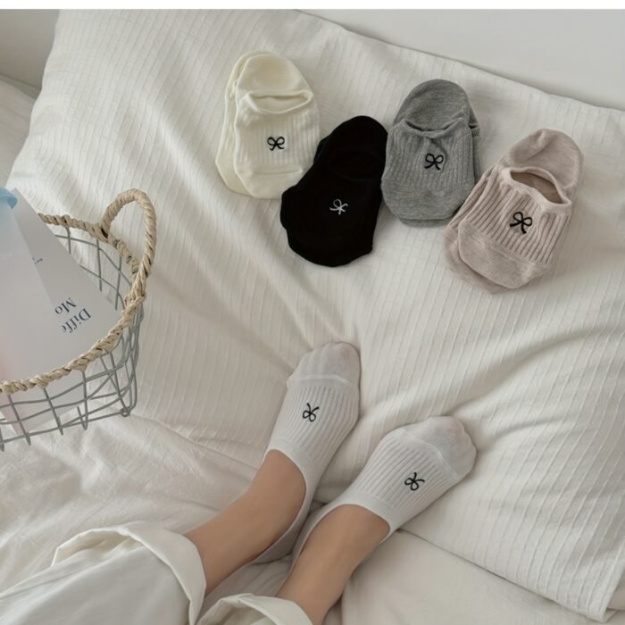 5 Pairs of Japanese Retro Patterned Boat Socks with Cartoon Bows, Short Socks for Female Students, Suitable for Sports And Casual Wear, Low-Cut And Breathable Thin Socks. - Image 2