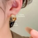1 Pair Geometric Spliced Triangle European and American Style Retro Niche Design Women's Daily Earrings
