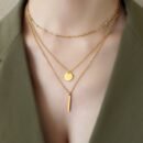 1pc Women's Layered Necklace Golden-Tone Geometric Pendant with Sparkling Accents - Minimalist Elegant Design for Daily & Party Jewelry, Year-Round Versatile Accessory, Versatile Jewelry, Vintage Style, Delicate Chains