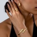 2pcs of Teardrop Earrings + 1pc of Bracelet + 1pc of Ring Geometric Teardrop Shape Women'S Jewelry Set Suitable for Daily Wear And Versatile Party Gifts