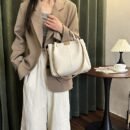 Women's Elegant Bucket Shoulder Bag with Detachable Strap - Lightweight Spacious Handbag for Daily Commute, Business & Vacations, Zipper Closure, Khaki/Beige/Pink/Black, Perfect Gift for Mother’s Day, Christmas, Valentine’s, Crossbody Purse, Vacation Handbag, Smooth Texture Purse