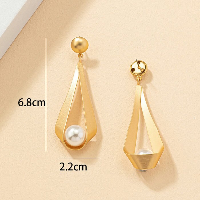 Trendy Unique Earrings For Women - Image 4