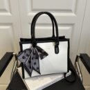 2025 New Women's Stylish Crossbody Bag with Detachable Strap - Coffee/Red/Black, Large Capacity Zipper Closure, Decorative Bow & Textured Design for Commuting, Casual & Professional Use, Versatile Accessory, Goldtoned Edges