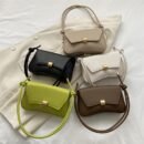 2025 Trendy Women's Synthetic Leather Handbag - Minimalist Top Handle Tote with Golden Clasp Closure, Versatile Shoulder Bag for Work & Casual, Durable Oil-Edged Seams, Available in Black/White/Khaki/Brown/Green