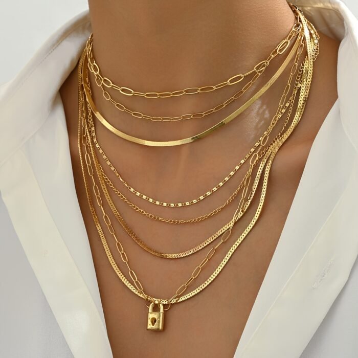 1pc Layered Chain Necklace for Women - Golden-Tone Bohemian Punk Rock Style with Interlocking Links & Rectangular Pendants, Elegant Versatile Jewelry for Daily Wear, Parties, All-Season Fashion Accessory, Party Accessories, Chic Appearance, Delicate Craftsmanship - Image 3