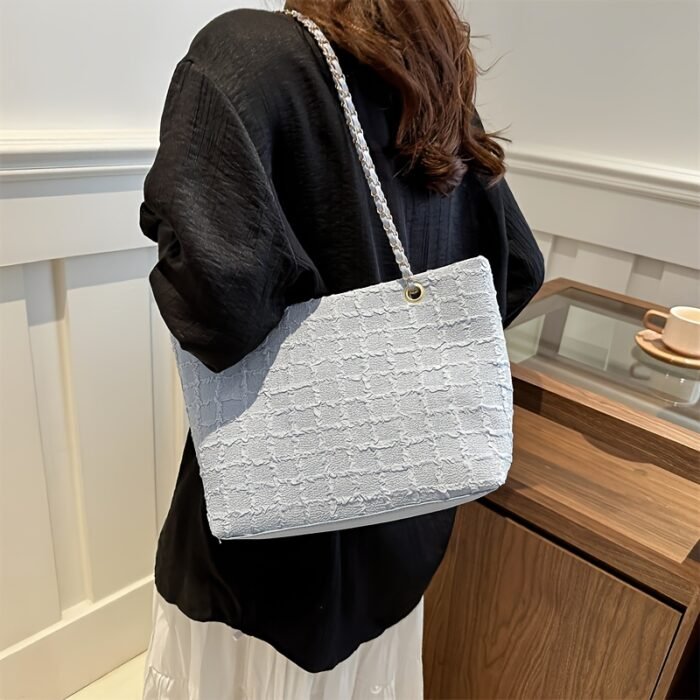 1pc Trendy Nylon Tote Bag with Chain Strap - Lightweight, Casual Style, Zipper Closure, Polyester Lined, Solid Color Shoulder Bag for Everyday Use, Everyday Shoulder Bag|Trendy Tote Bag|Zippered Closure, Small Tote Bag - Image 6