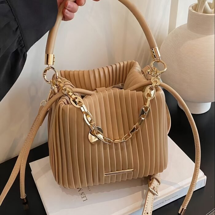 2024 Summer Women's White PU Pleated Bucket Crossbody Bag with Adjustable Golden-Tone Chain Strap & Drawstring Closure - Lightweight Portable Shoulder Bag for Casual & Formal Occasions, Small Crossbody Bag - Image 5