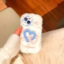 Smudged Double Buckle Love Gradient Color Mobile Phone Case, Suitable for Apple 16/15 Pro Max/15 Pro/15/15Plus/14 Pro Max/14 Pro/14Plus/14/13 Pro Max/13 Pro/13 /12 Pro Max/12 Pro/12/11Pro Max/11 Couple Plush Embroidery Mobile Phone Protective Case