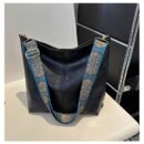 1pc Bohemian Style Large Capacity Women'S Shoulder Bag, Vintage Wide Strap Crossbody Bag, Casual Commuter Bag, Ideal for Easter, Mother'S Day, Casual Commuter Bag|Bohemian Style Bag|Zipper Closure Bag