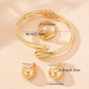 2pcs of Teardrop Earrings + 1pc of Bracelet + 1pc of Ring Geometric Teardrop Shape Women'S Jewelry Set Suitable for Daily Wear And Versatile Party Gifts
