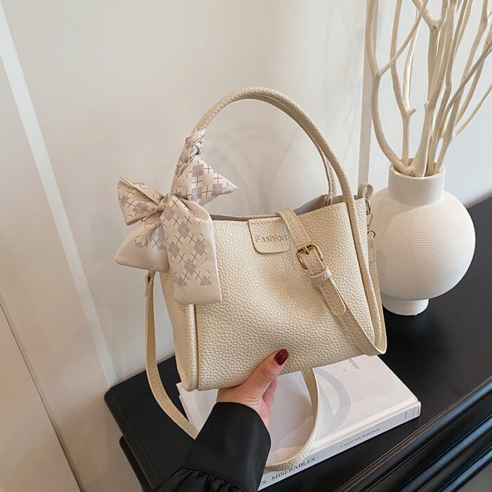 Retro Niche Scarf Handbag, Fashionable Simple Versatile Shoulder Bag for Daily Commute, Commuter Handbag | Retro Style Handbag | Polyester Lined Interior, Purse - Image 9