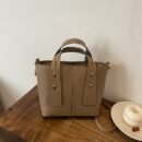 Chic & Lightweight Women's Crossbody Bag with Adjustable Strap - Casual Fashion Shoulder Purse for Everyday, Commute & Party