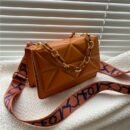 Women'S Quilted Crossbody Bag - Large Capacity Shoulder Purse with Golden-Tone Chain Strap, Elegant White Design for Daily Use, Work & Travel, Secure Buckle Closure, Stylish Accessory, Durable Construction