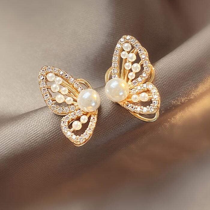 Pair of Elegant Golden-Tone Butterfly Stud Earrings with Sparkling Rhinestones & Pearl Centers - Luxurious Alloy Jewelry, Ideal Valentine's Day Gift for Her, Elegant Accessories|Butterfly Motif|Rhinestone Embellishments, Butterfly Earrings