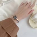 Elegant Ceramic Style Quartz Wrist Watch for Women - Zinc Alloy Band, Minimalist Fashion with Pointer Display, Electronic Quartz Movement, Non-Rechargeable Battery - Chic and Sophisticated Accessory