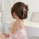Elegant Tulip Metal Hair Claw - Large Floral Shark Clip for Women, Chic & Cute Hair Accessory