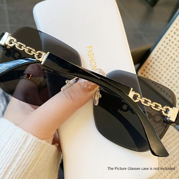 [Stylish Eyeglasses] Stylish Eyeglasses | Chain Temple Large Frame Retro Rimless Edge Trimmed Glasses - Image 4