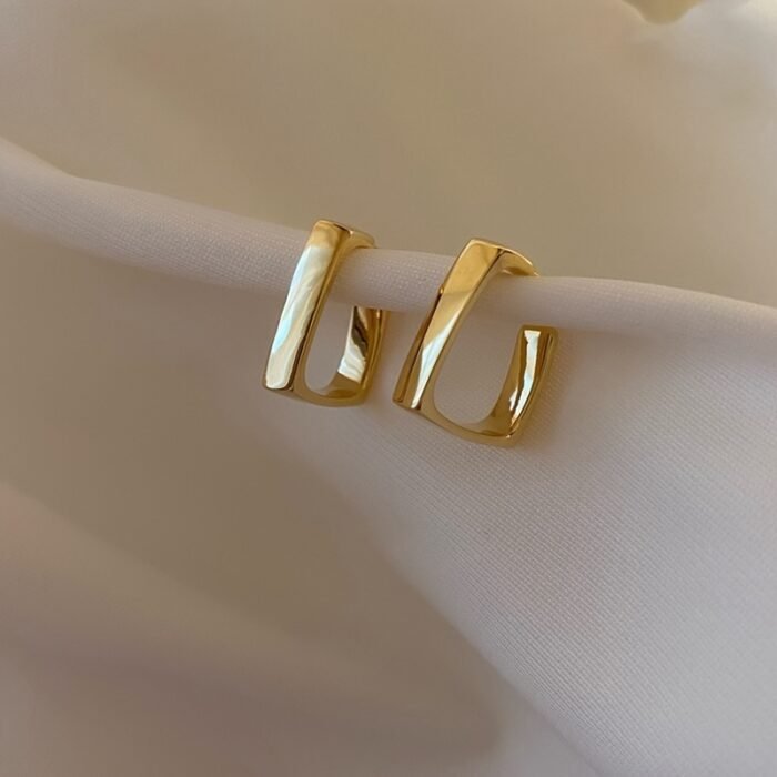 [14K Golden Geometric Stud Earrings] Elegant Geometric Minimalist Stud Earrings, 14K Golden Plated, Zinc Alloy, Iron Ear Post, Versatile Fashion Jewelry for Women, All-Season Wear - Image 6