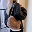 Women's Plush Faux Fur Crossbody Bag with Adjustable Strap & Zipper Closure - Sparkling Accents, Anti-Theft Design, Multiple Colors (Khaki/Light Gray/Beige/Pink) for Commuting & Casual Outings, Crossbody Purse, Winter Fashion Accessory, Soft Texture Purse