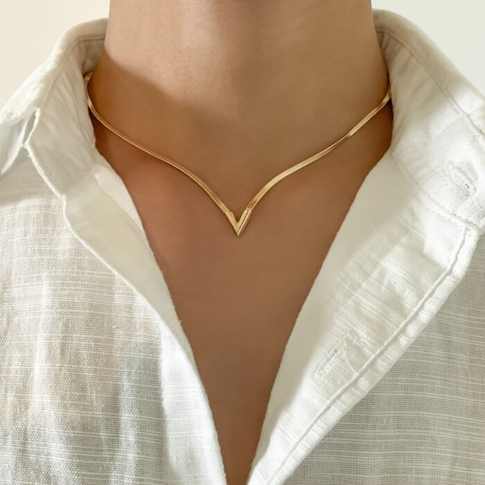 Golden-Tone V-Shaped Pendant Snake Chain Necklace for Women - Minimalist Bohemian Zinc Alloy Layered Jewelry, Versatile Everyday Necklace for Casual & Formal Outfits, Valentine's Day Gift Idea, Fashionforward Accessory, Elegant Design, Durable Jewelry, Statement Jewelry, Women's Fashion - Image 3
