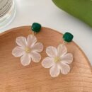 Elegant Floral Dangle Earrings with Green Gemstone - Perfect for Beach Vacations and Casual Attire, Spring Collection, Vacation Earrings|Floral Design|Synthetic Gemstones