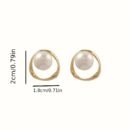 Elegant And Stylish Earrings, Suitable for Everyday Wear And Festive Occasions, a Versatile Accessory for All Seasons.