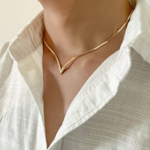Golden-Tone V-Shaped Pendant Snake Chain Necklace for Women - Minimalist Bohemian Zinc Alloy Layered Jewelry, Versatile Everyday Necklace for Casual & Formal Outfits, Valentine's Day Gift Idea, Fashionforward Accessory, Elegant Design, Durable Jewelry, Statement Jewelry, Women's Fashion
