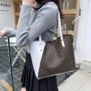Women's Lightweight Tote Bag - Minimalist Magnetic Closure Large Capacity Shoulder Bag for Office, College, Commute - White, Pink, Black, Everyday Carry, Sleek Handbag, Durable Construction, Spacious Handbag, Working Professionals