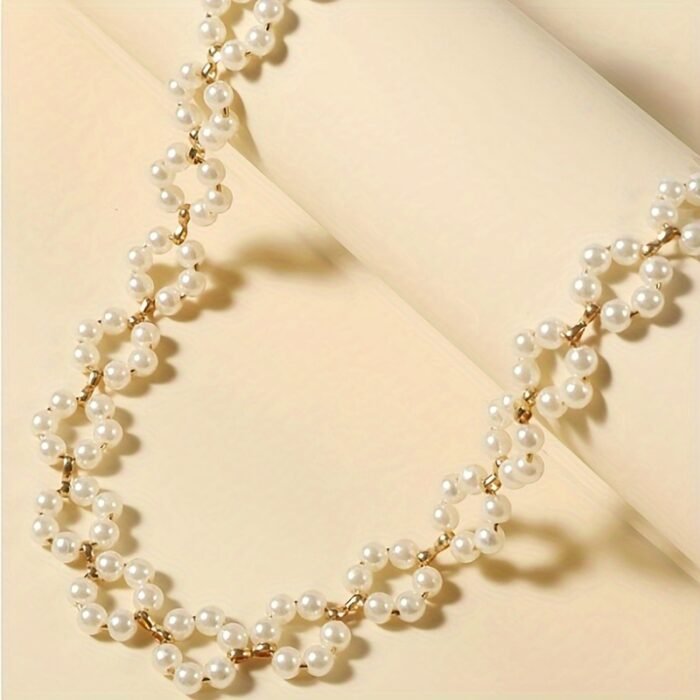 [Retro Minimalist Necklace] Golden-Tone Women's Retro Minimalist Necklace | JQ7221 Imitation Pearl Chain, Lightweight Elegant Clavicle Chain for Daily Wear & Parties | Timeless Versatile Jewelry Gift, Party Accessory, Casual Chic Accessory, Trendy Style, Delicate Craftsmanship, Fashion Lovers - Image 4