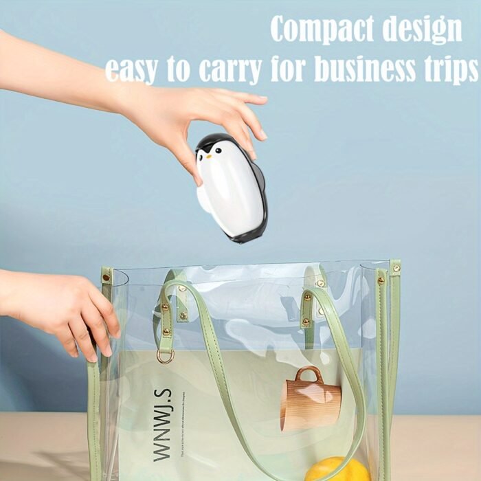 1pc Cute Penguin Silicone Pet Hair Remover Roller, Reusable, Washable, Strong Adhesion, No Odor, for Cats and Dogs, Furniture and Clothing Hair Cleaner - Image 5