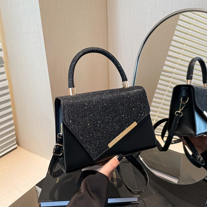 Small niche design lightweight crossbody bag, new fashionable versatile evening shoulder bag—stylish design with adjustable strap and magnetic closure. Available in 4 colors to choose from, perfect for work commutes, dinner parties, dates, daily wear, or photo shoots - Image 2