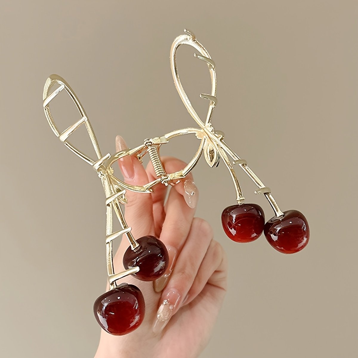 1/2pcs Women's Fashionable Cherry Large Claw Hair Grips Shark Clip
