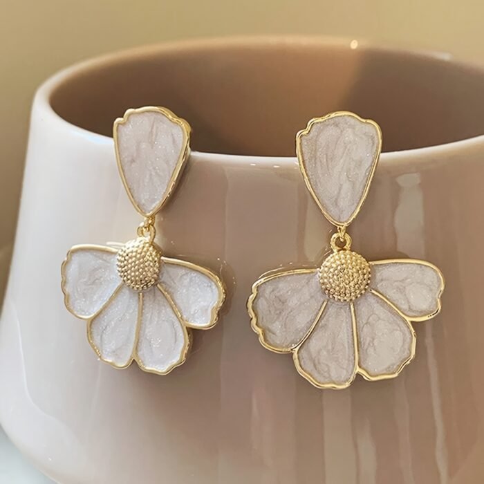 [Fashion Earrings] Summer Fashion 5-Petal Flower Stitched Women's Earrings, One Pair | Casual Beach Matching - Image 7