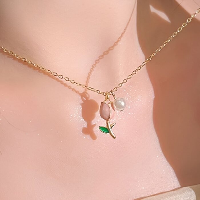 Elegant 14K Gold Plated Golden Plated Tulip Pendant Necklace with Pink & White Imitation Imitation Pearl, Golden-Tone Alloy Chain Collarbone Jewelry for Women - Birthday Anniversary Christmas Gift, Best for Christmas - Image 4