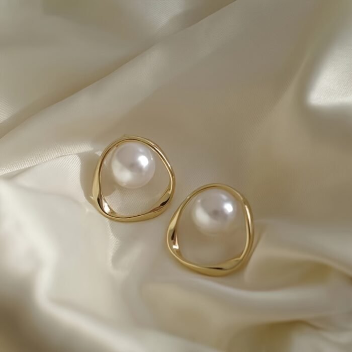 Elegant And Stylish Earrings, Suitable for Everyday Wear And Festive Occasions, a Versatile Accessory for All Seasons. - Image 4
